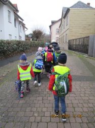 1-Kindergarten-Besuch-Buecherei_small